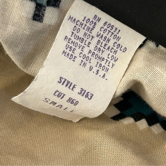 ❤️ ROUGHRIDER Geometric Patterned Button-Up Shirt S - Picture 8 of 15